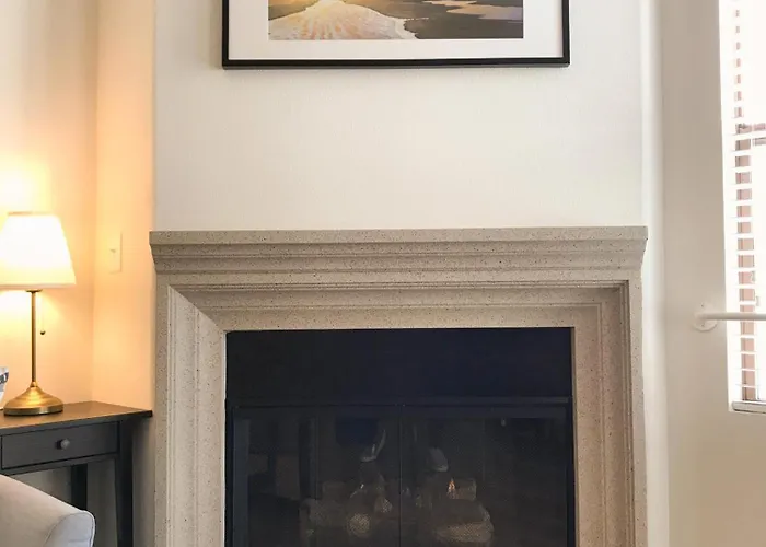 Perfect Apt Near Ucla W Parking Gym Pool Wifi In Westwood B3